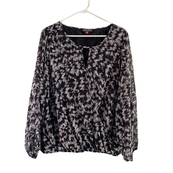 VINCE CAMUTO  Sheer Crossover  LongSleeve Beautiful Blouse/ Tops - Picture 3 of 5